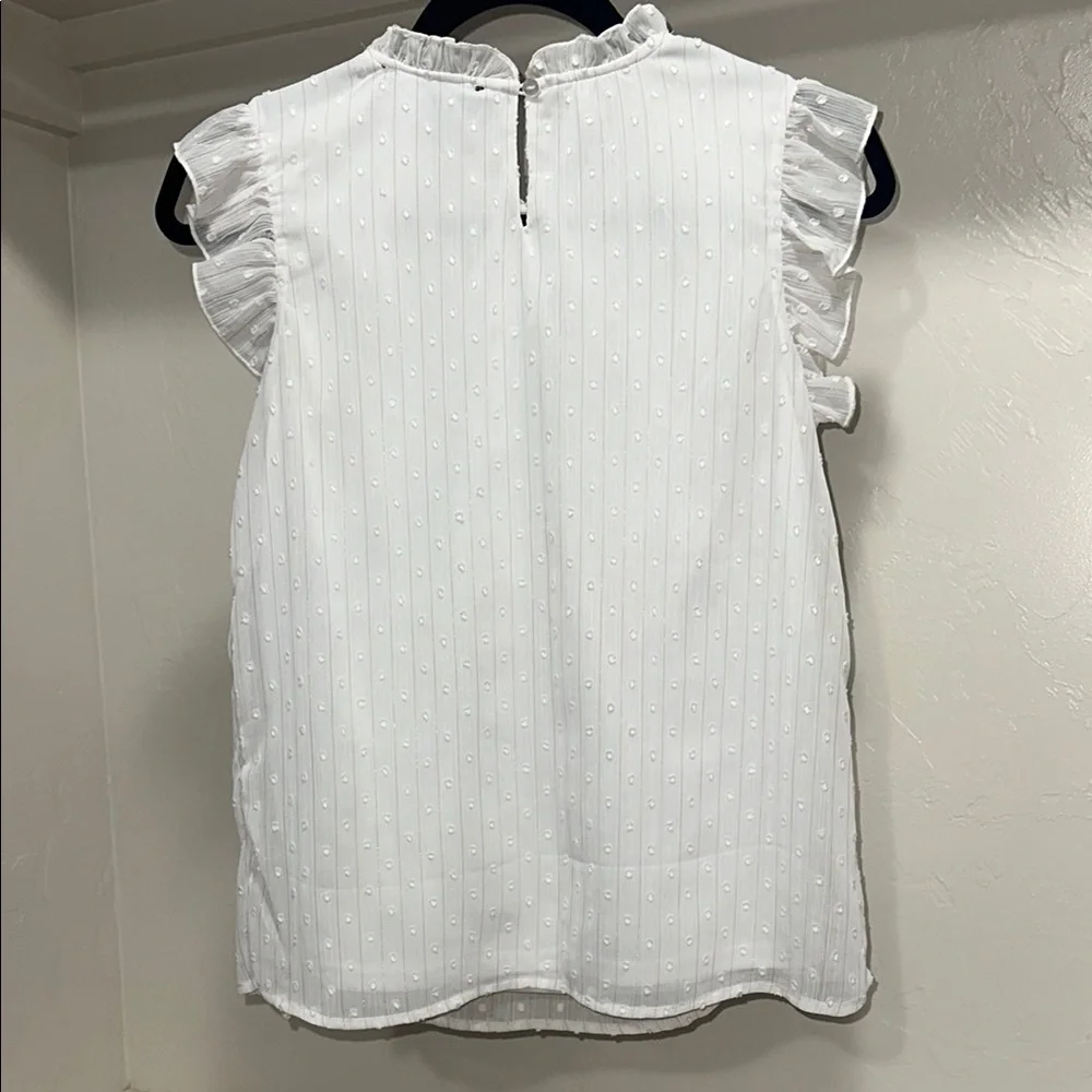White Ruffled Sleeveless Blouse - Picture 6 of 6